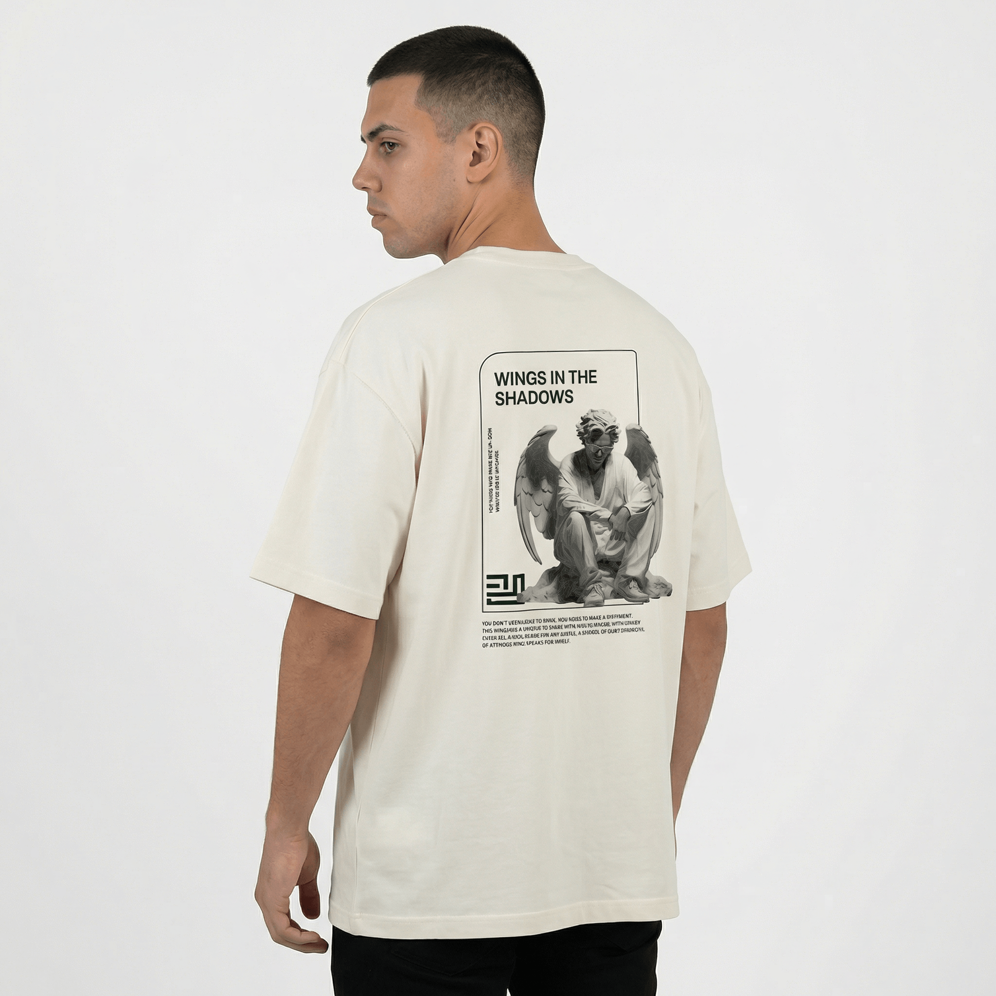 freepik__a-professional-ecommerce-studio-photography-of-a-m__32989