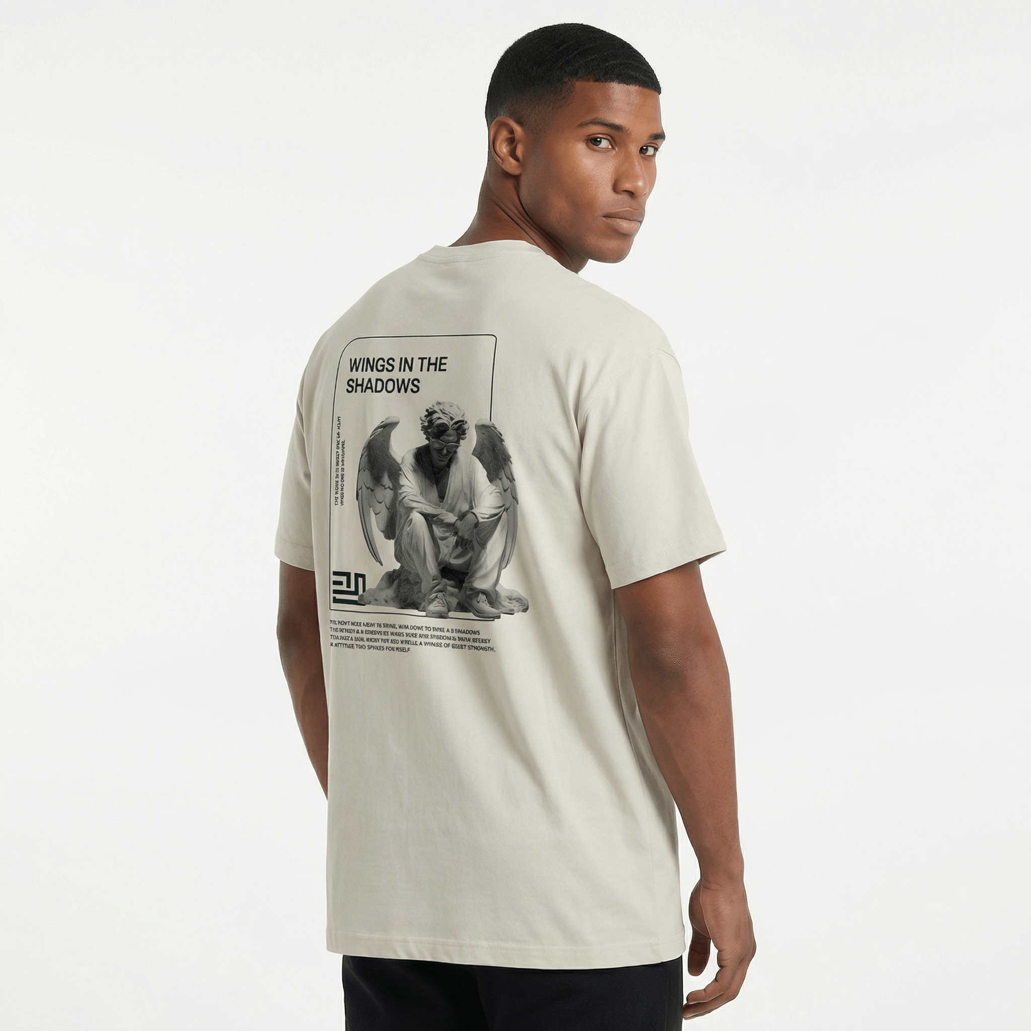 freepik__a-professional-ecommerce-studio-photography-of-a-m__32991