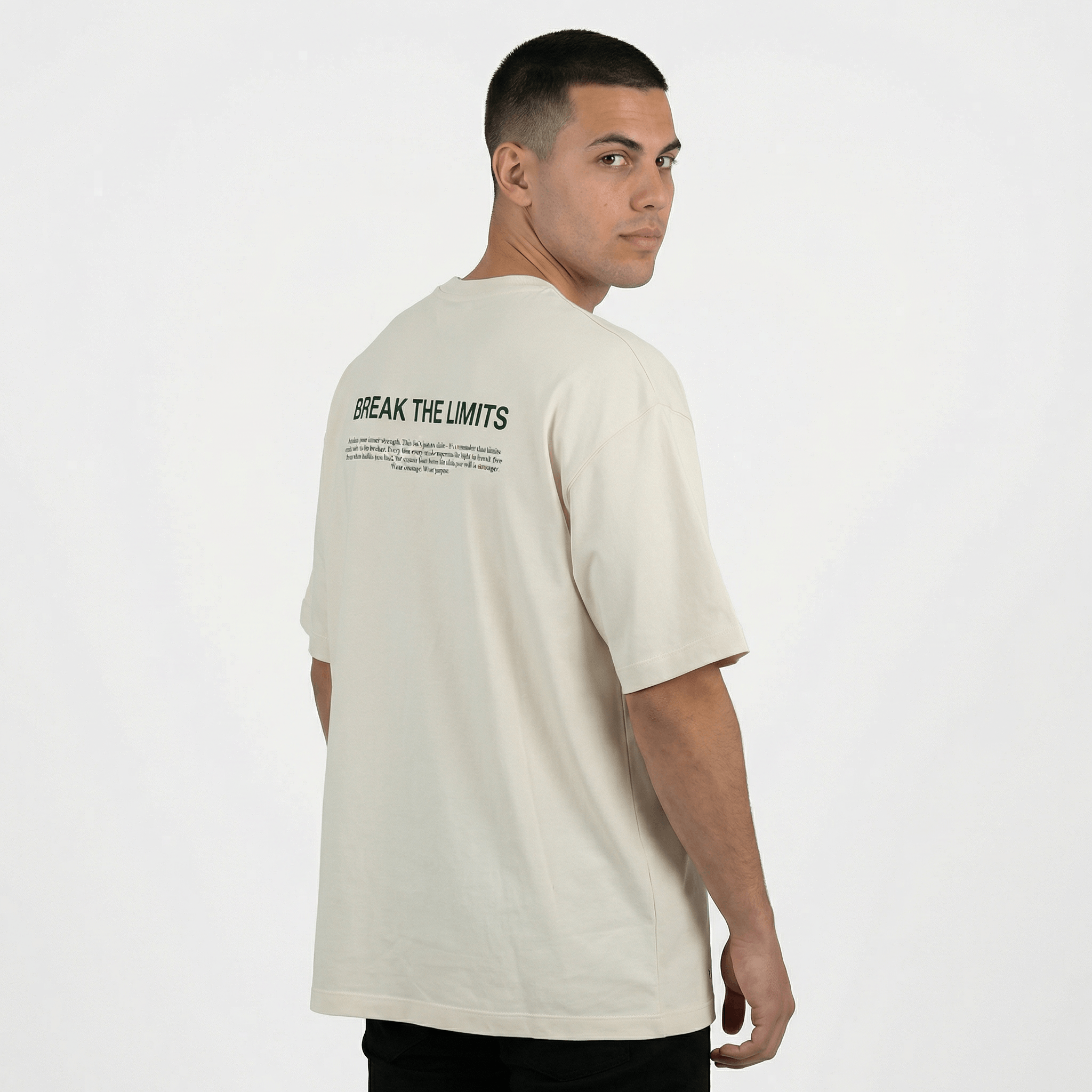 freepik__a-professional-ecommerce-studio-photography-of-a-m__33444