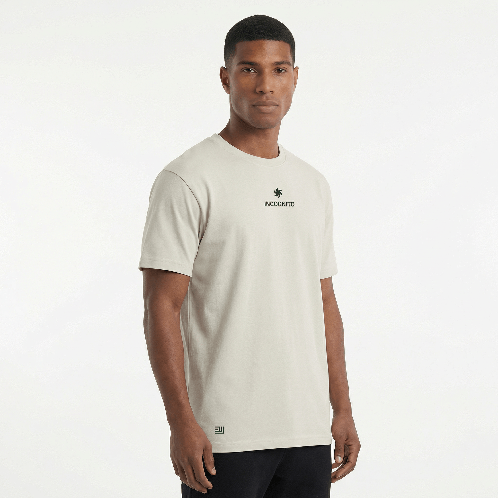 freepik__a-professional-ecommerce-studio-photography-of-a-m__38294