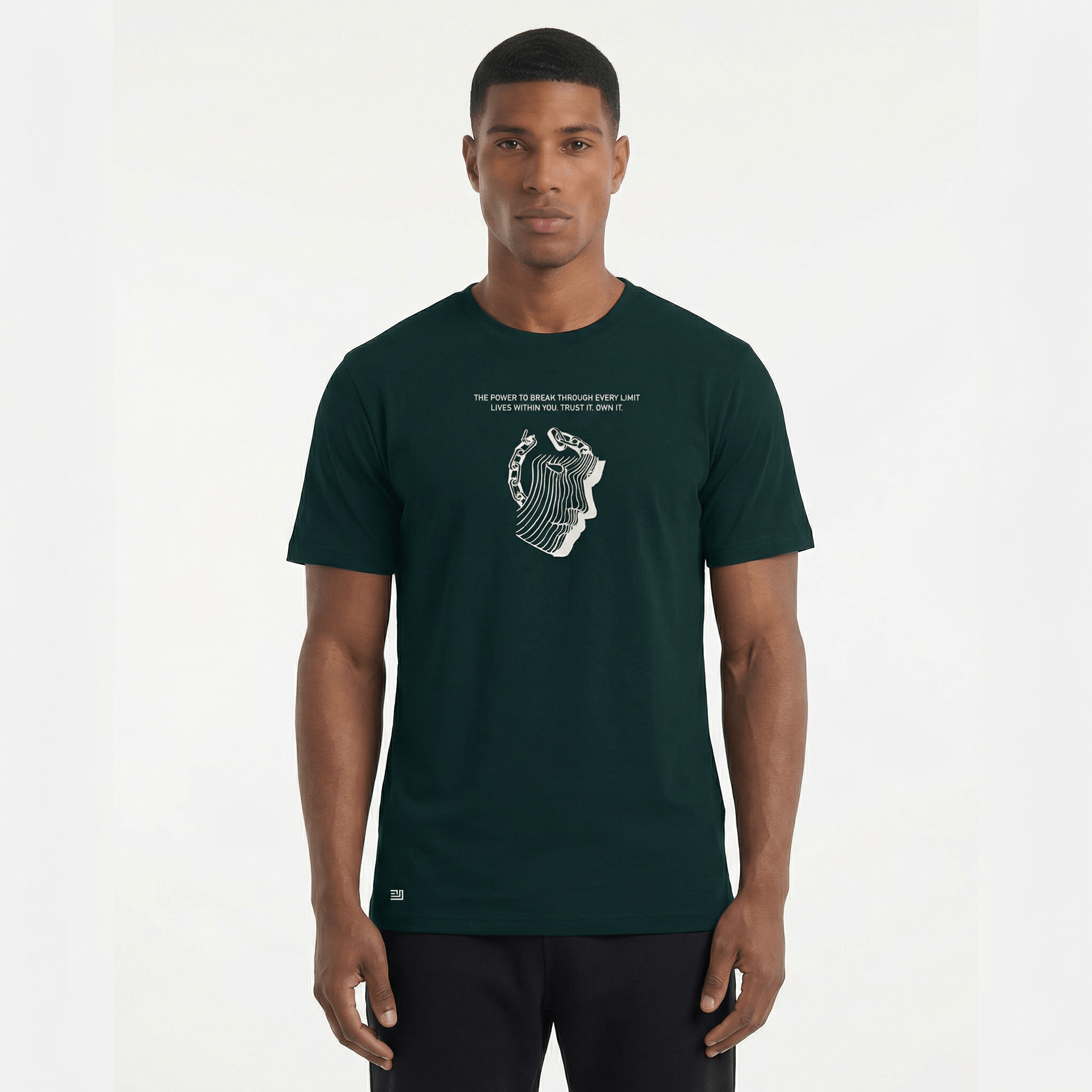 freepik__a-professional-ecommerce-studio-photography-of-a-m__52186