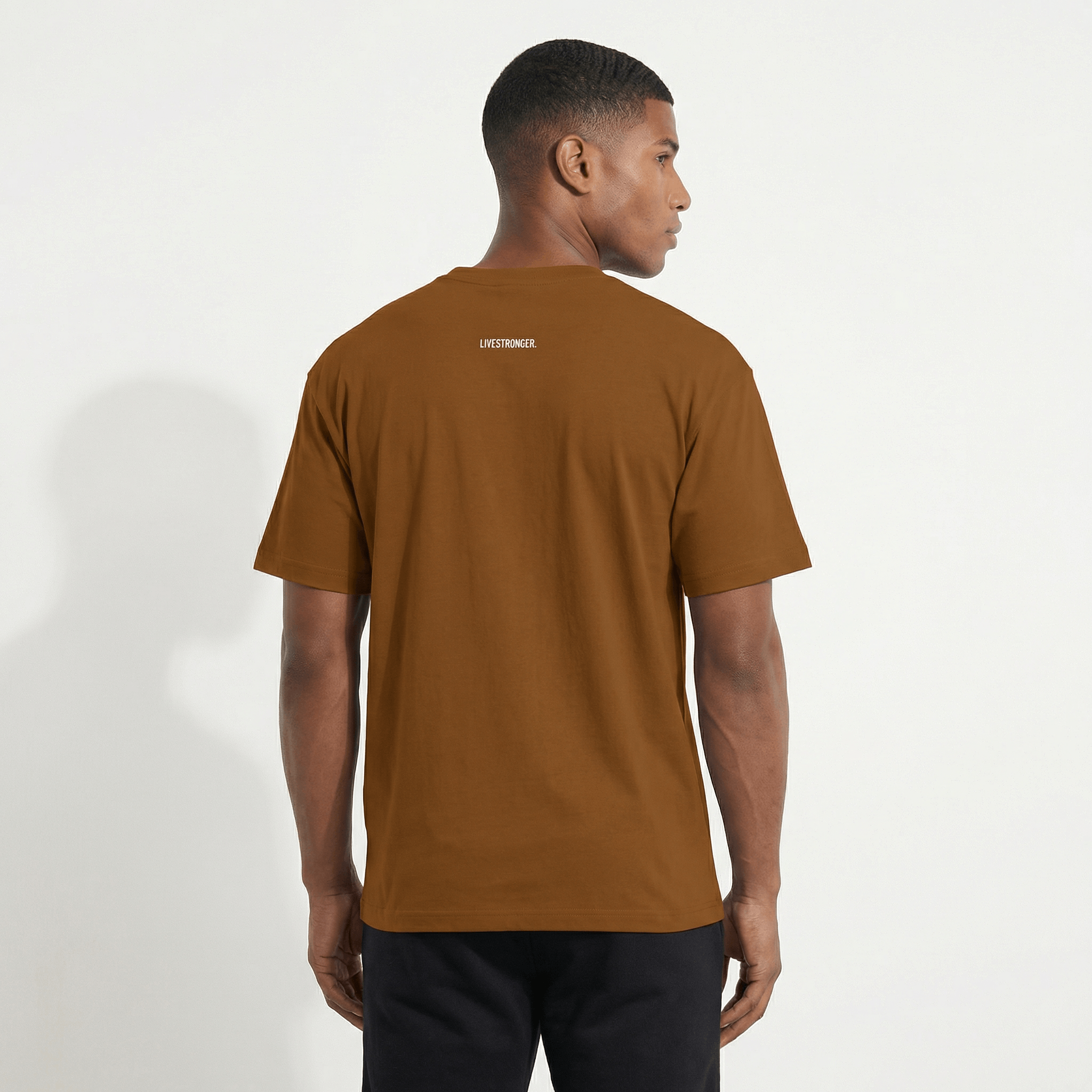 freepik__a-professional-ecommerce-studio-photography-of-a-m__52207