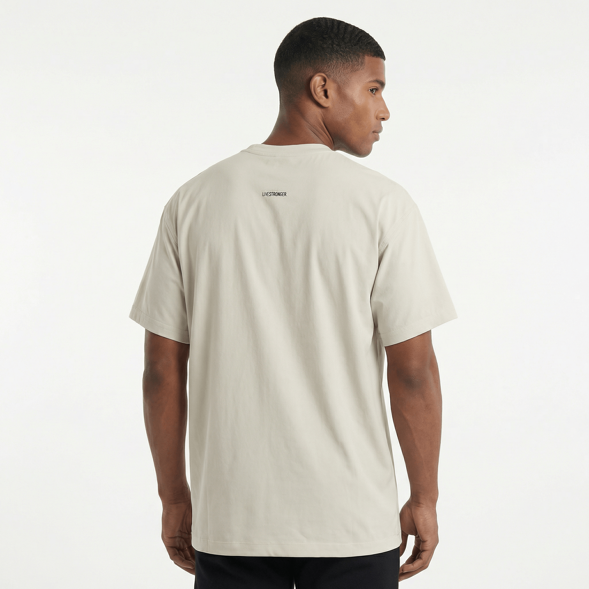 freepik__a-professional-ecommerce-studio-photography-of-a-m__52210