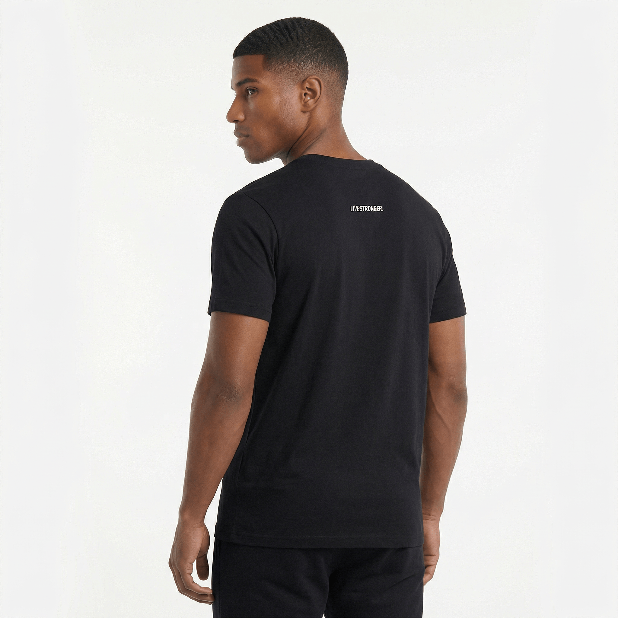 freepik__a-professional-ecommerce-studio-photography-of-a-m__52215