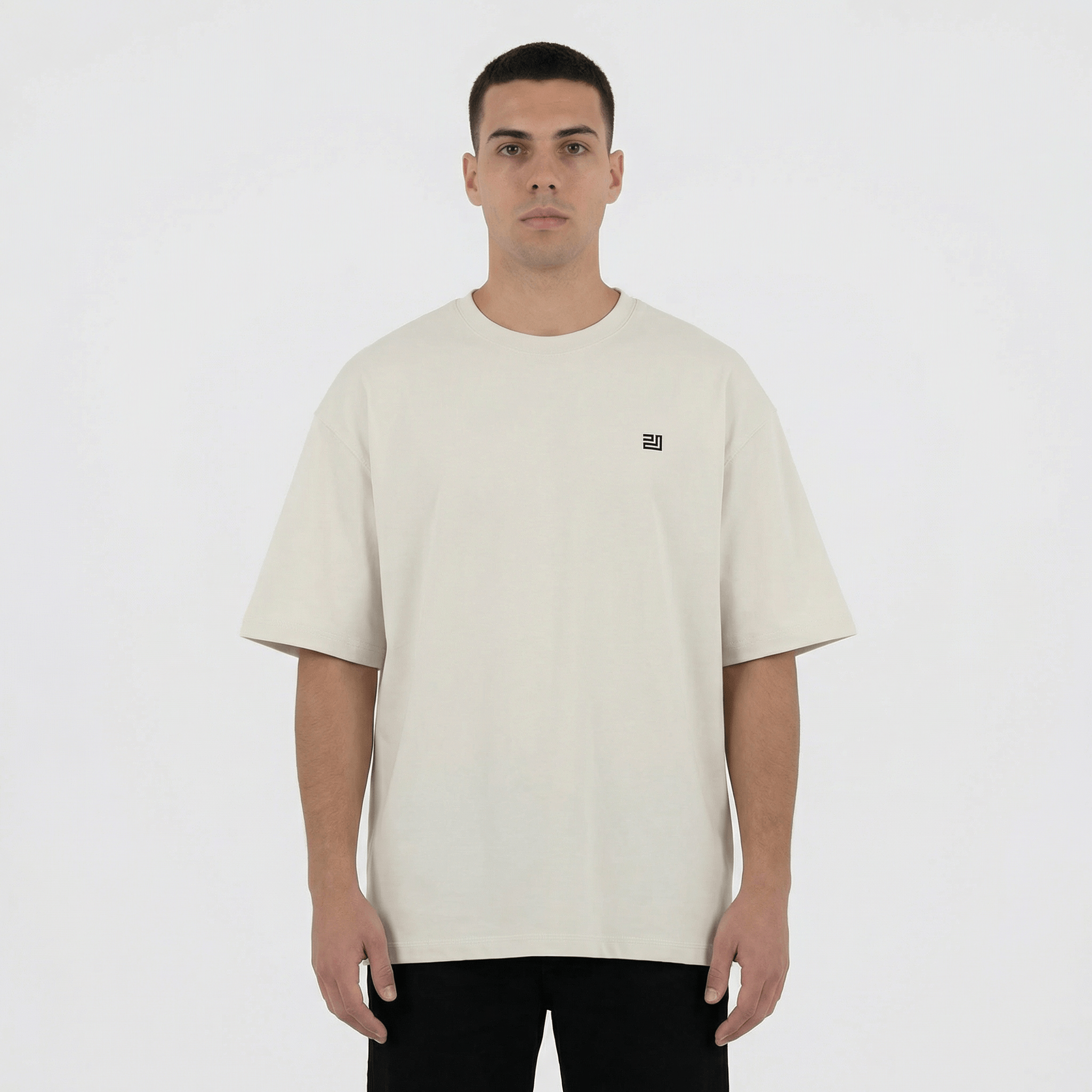 freepik__a-professional-ecommerce-studio-photography-of-a-m__52224